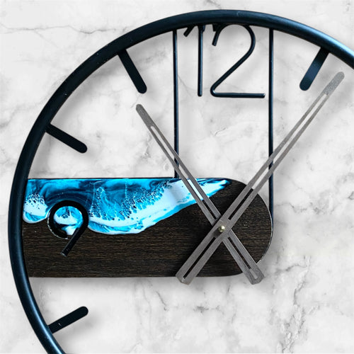 Minimalist Iron Clock